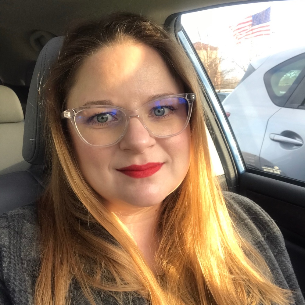 Meet your Posher, Danielle